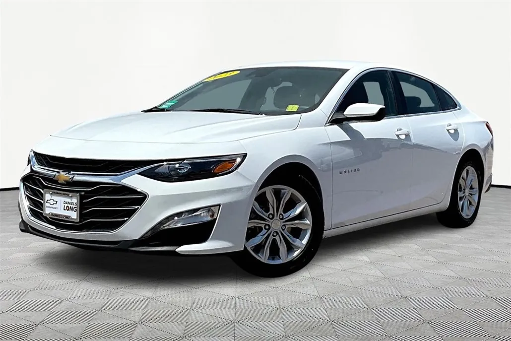 2023 Chevrolet Malibu 1LT photo 1