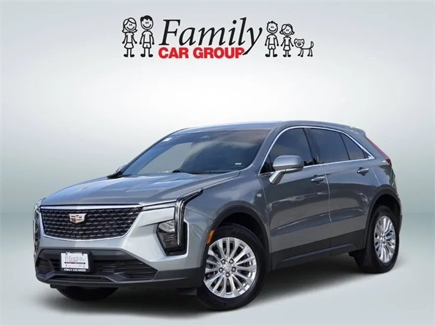 2024 Cadillac XT4 Luxury photo 1