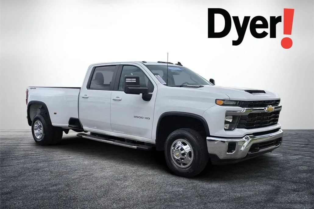 2024 Chevrolet Silverado 3500HD LT photo 1