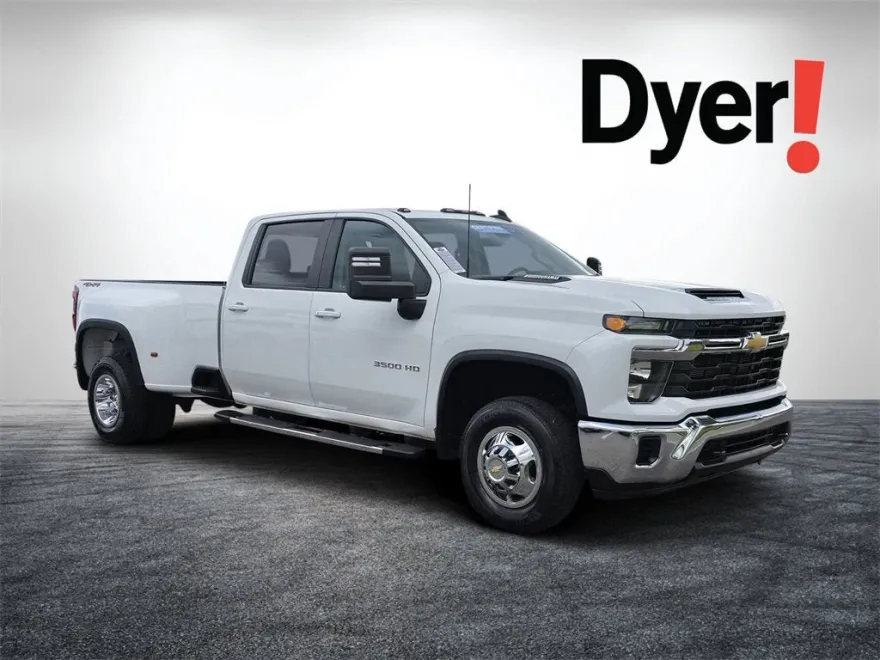 2024 Chevrolet Silverado 3500HD LT photo 1