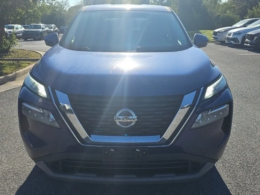 2021 Nissan Rogue SV photo 1