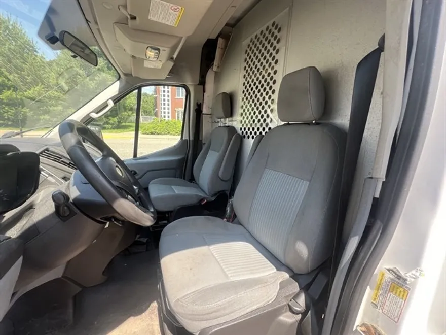 2015 Ford Transit Van photo 2