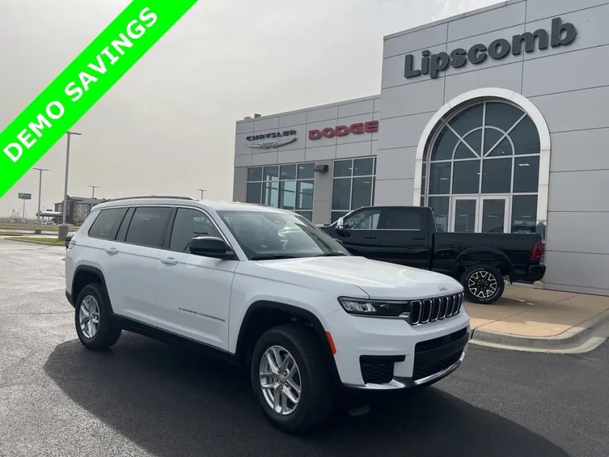2025 Jeep Grand Cherokee Laredo photo 1
