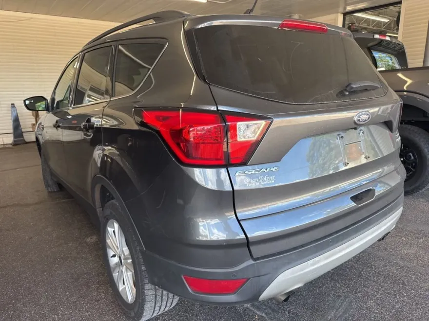 2019 Ford Escape SEL photo 1