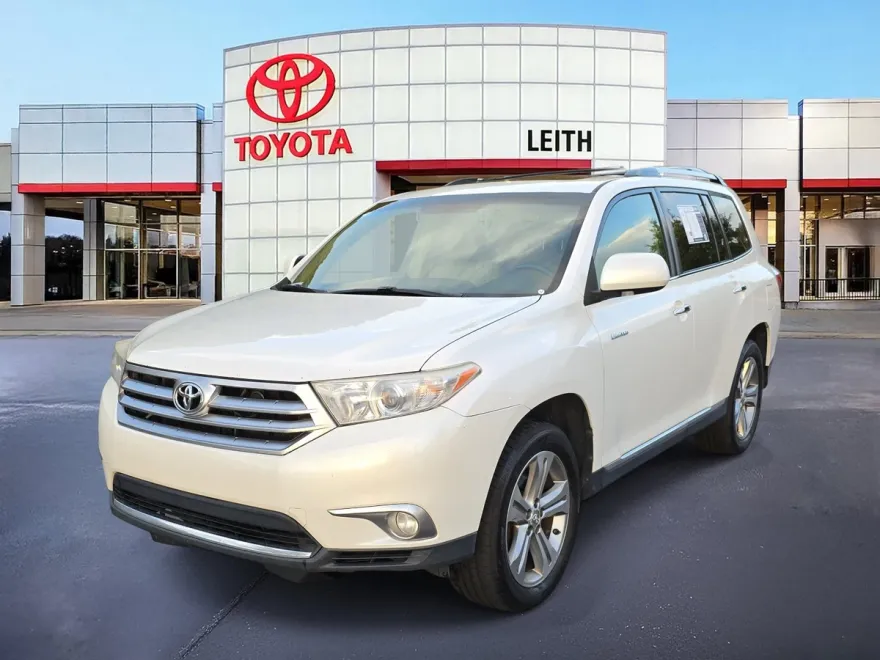 2011 Toyota Highlander Limited photo 1