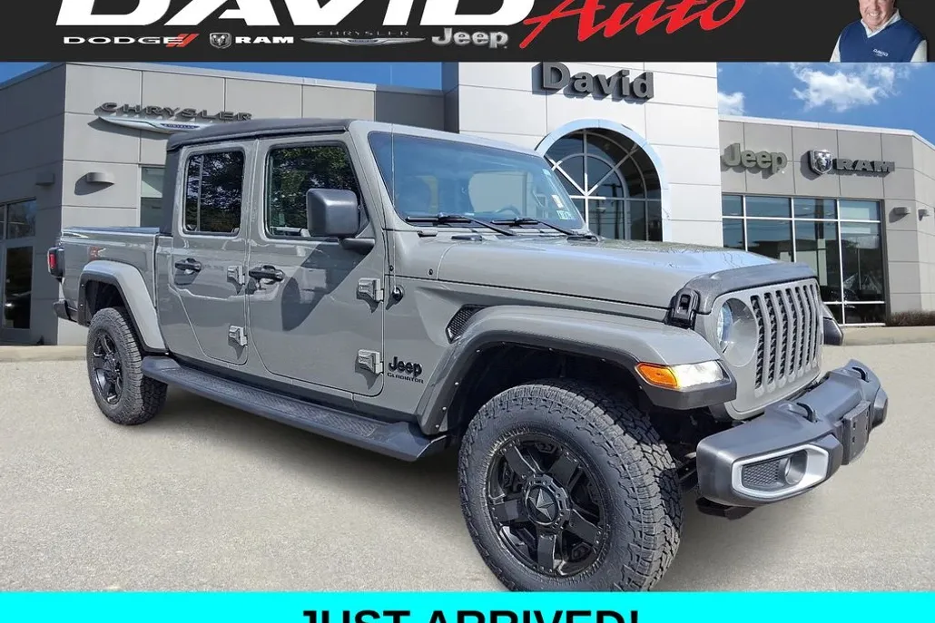 2021 Jeep Gladiator Sport photo 1