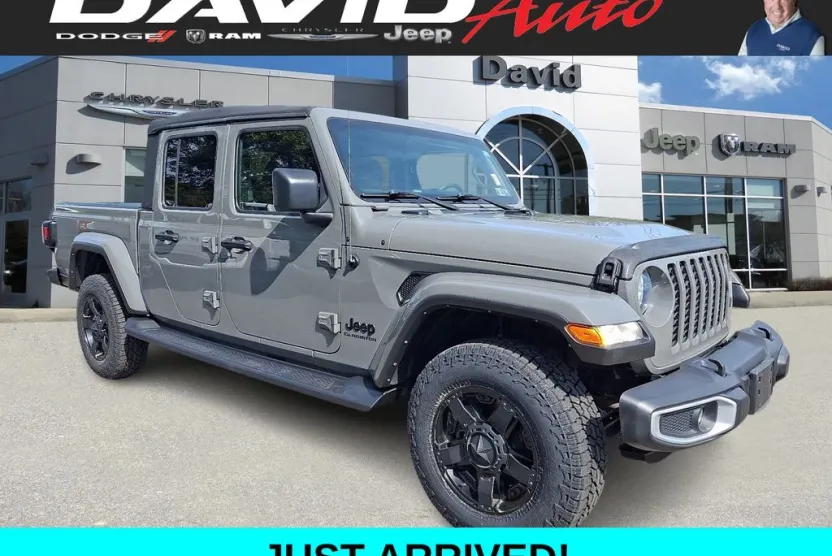 2021 Jeep Gladiator Sport photo 1