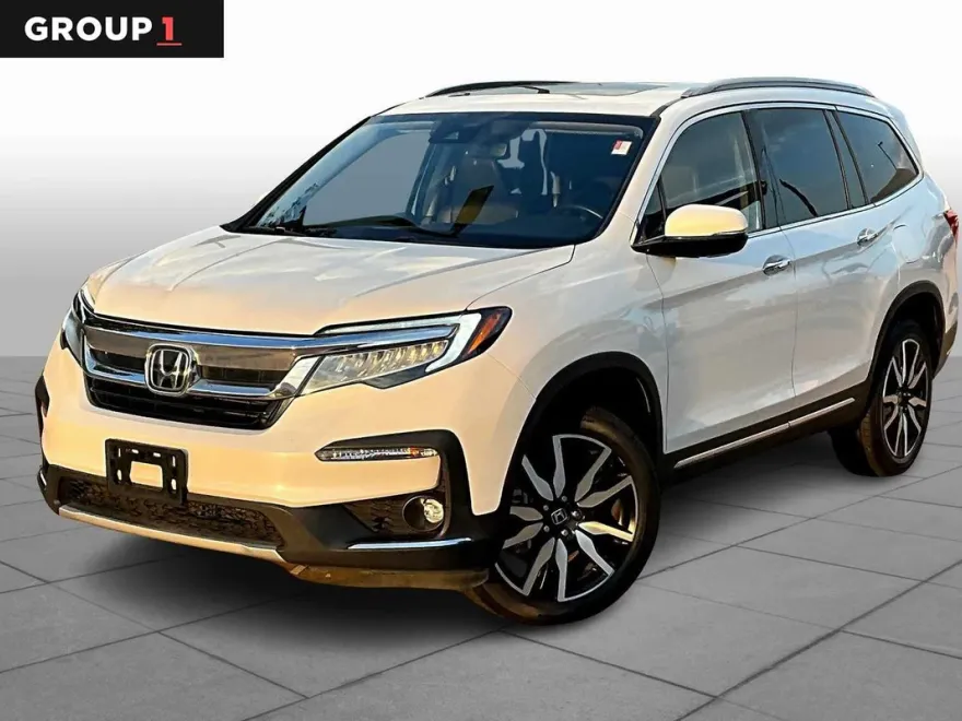 2022 Honda Pilot Touring photo 1