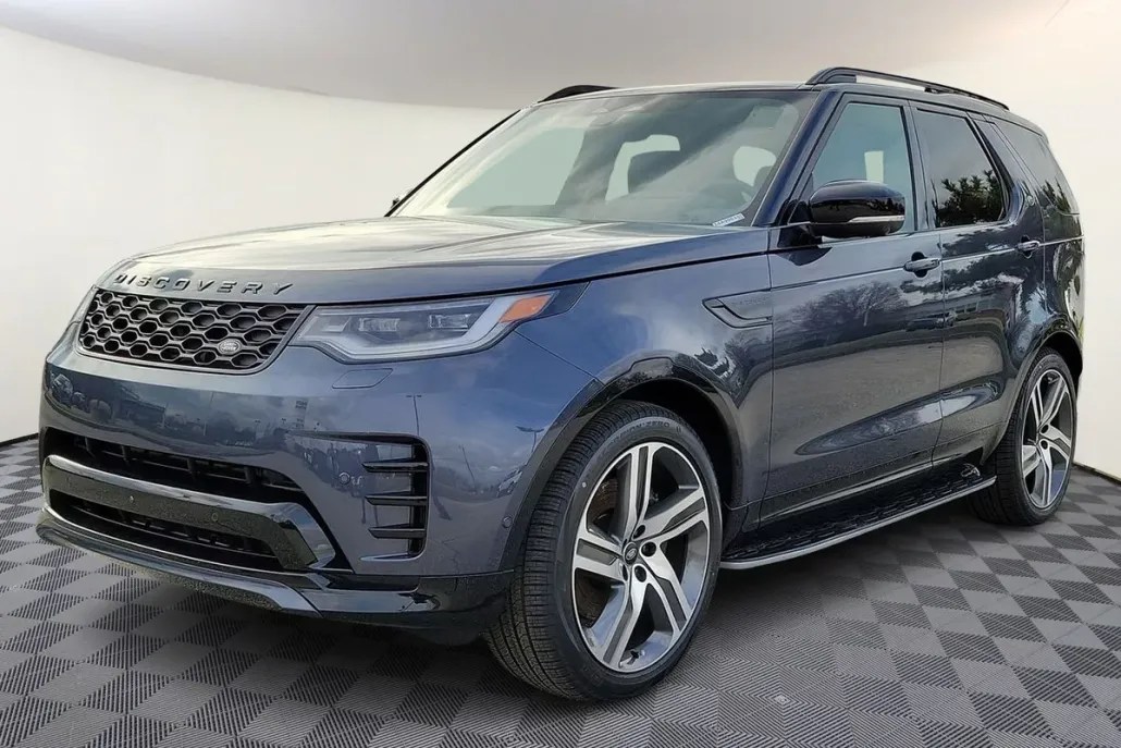 2024 Land Rover Discovery P360 Dynamic SE photo 1