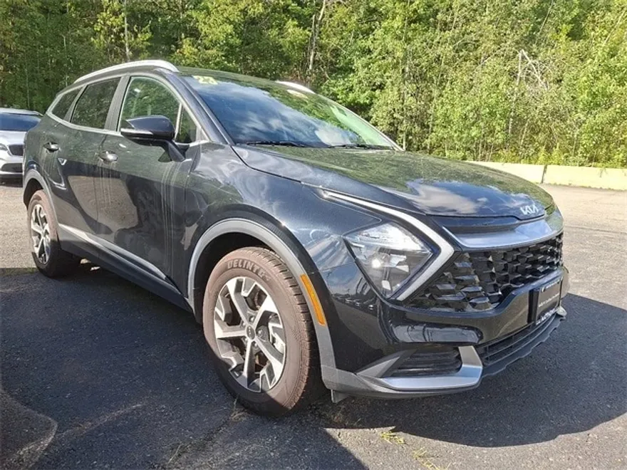 2023 Kia Sportage EX photo 1