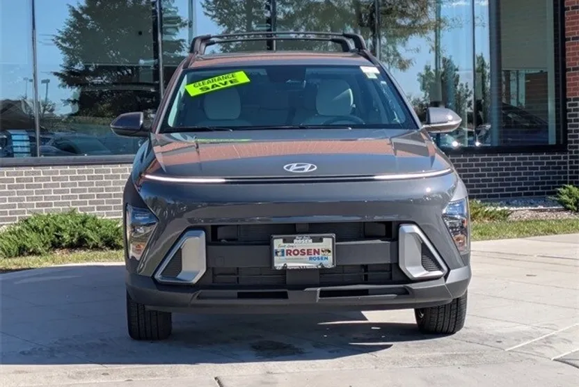2024 Hyundai Kona SEL photo 1