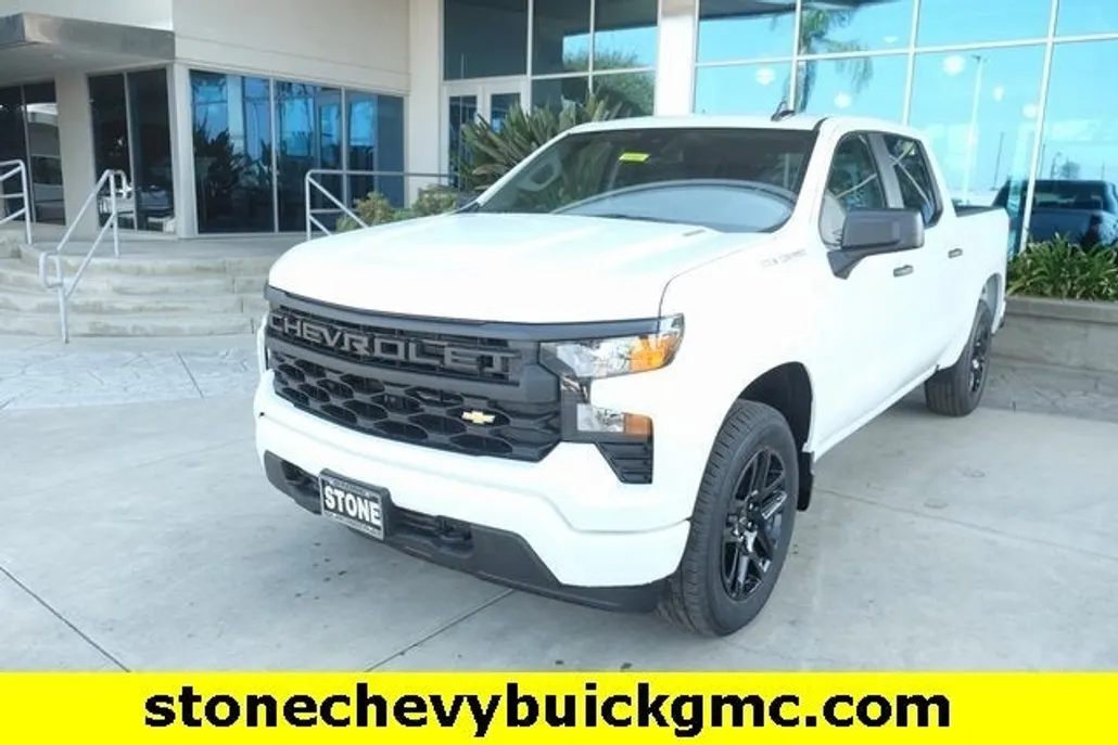 2026 Chevrolet Silverado 1500 Custom photo 1