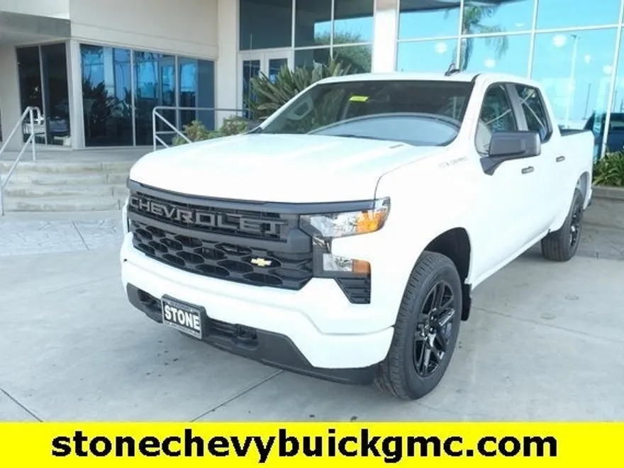 2026 Chevrolet Silverado 1500 Custom photo 1