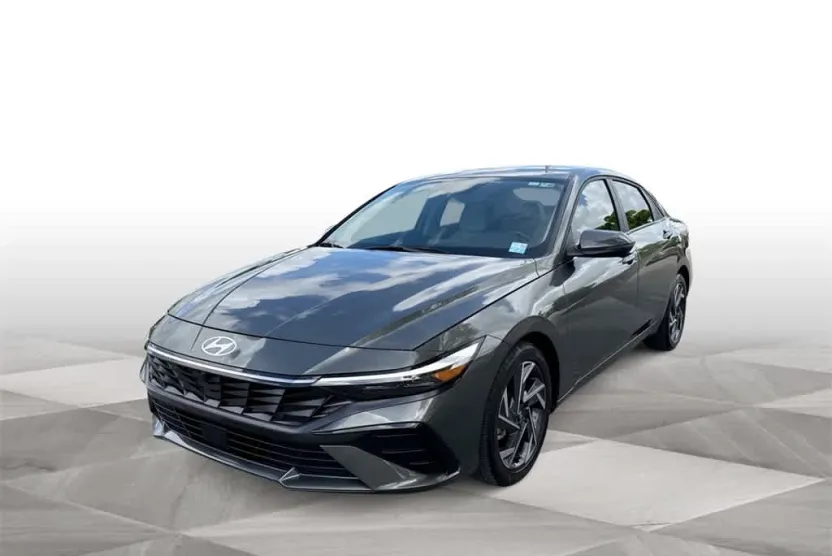 2024 Hyundai Elantra Limited photo 1