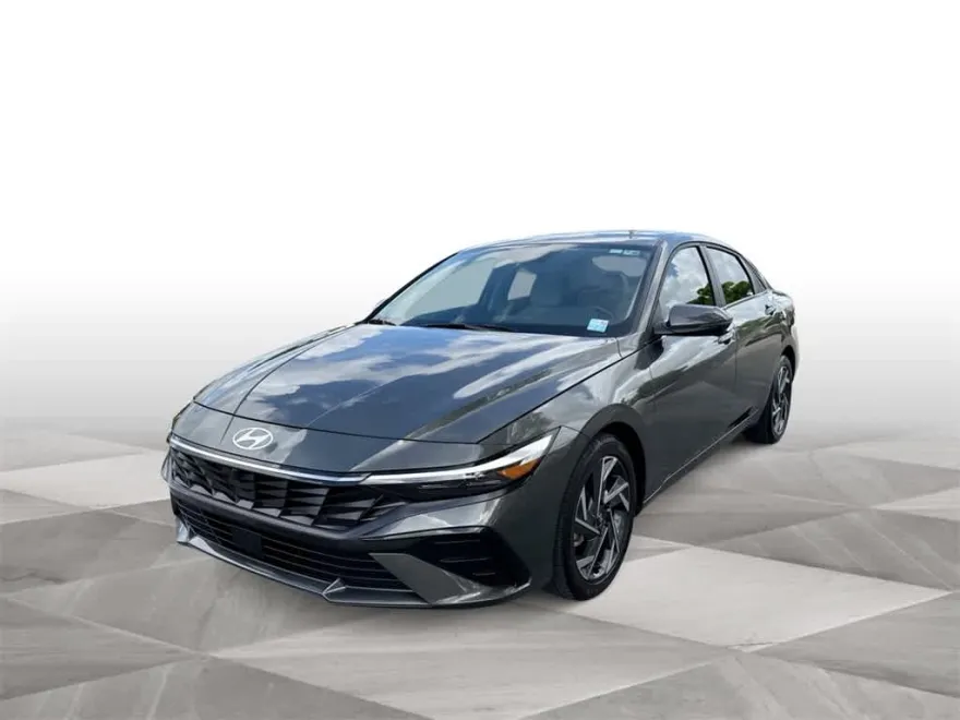 2024 Hyundai Elantra Limited photo 1