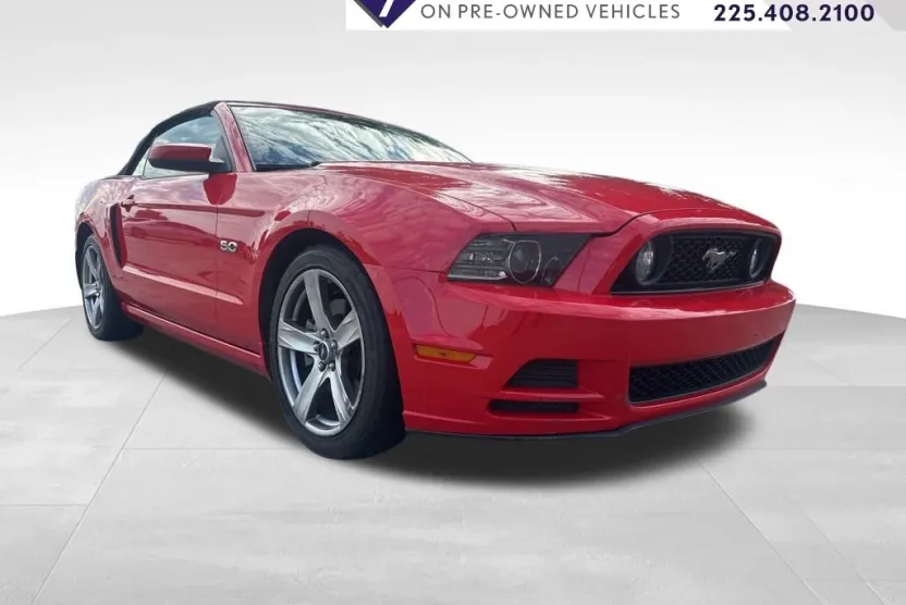 2013 Ford Mustang GT Premium photo 1