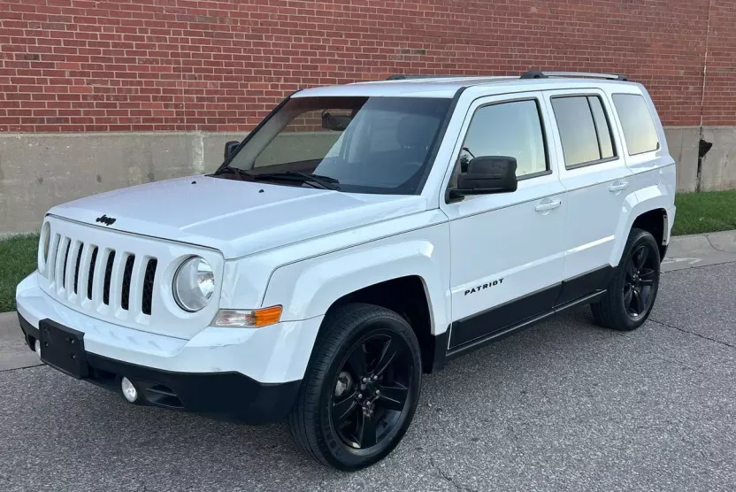 2015 Jeep Patriot Altitude Edition photo 1