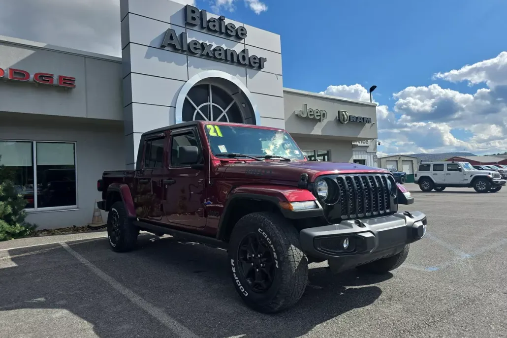 2021 Jeep Gladiator Willys photo 1