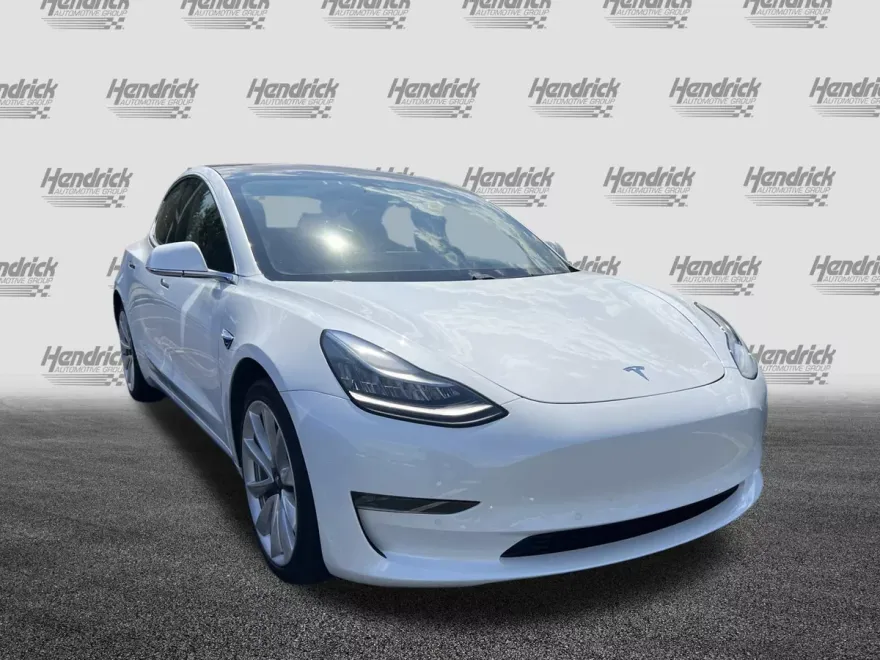 2018 Tesla Model 3 Long Range photo 1