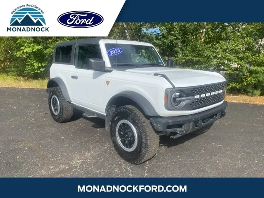 2023 Ford Bronco Badlands photo 1