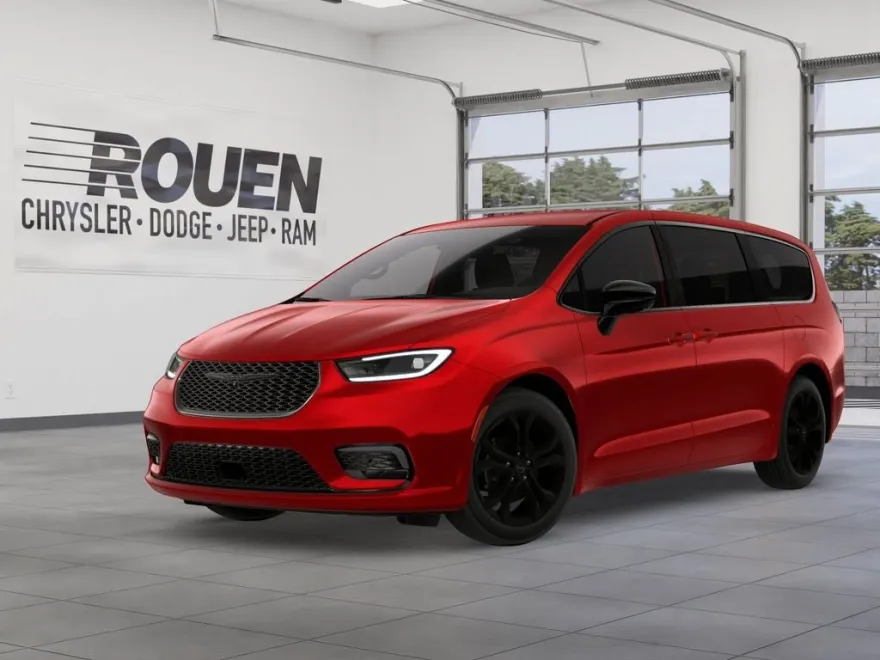 2026 Chrysler Pacifica photo 1