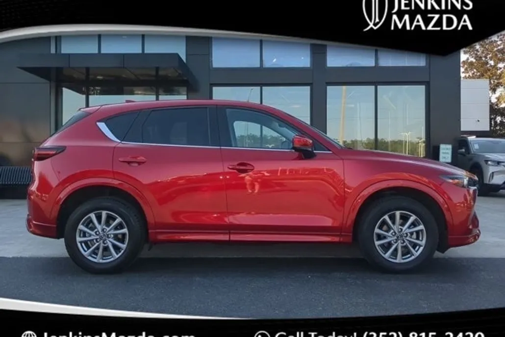 2024 Mazda CX-5 2.5 S Preferred photo 1