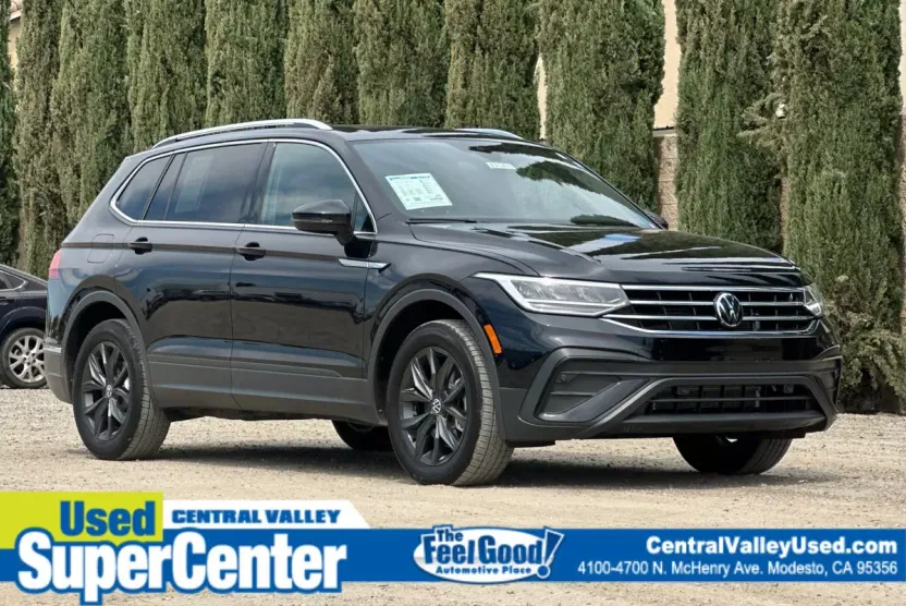 2024 Volkswagen Tiguan SE Wolfsburg Edition photo 1