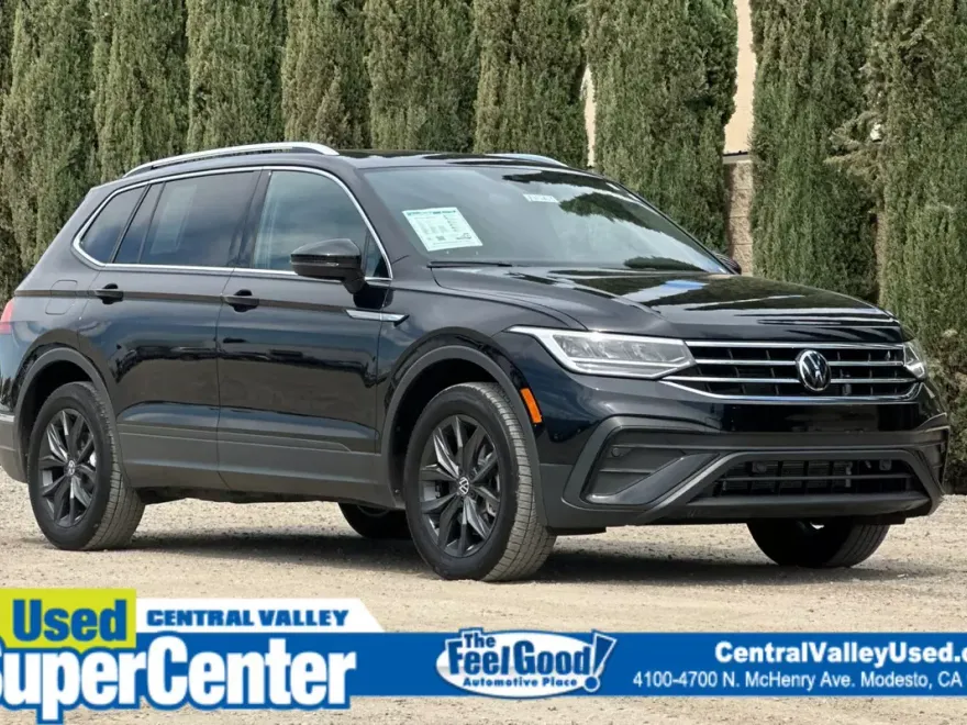 2024 Volkswagen Tiguan SE Wolfsburg Edition photo 1