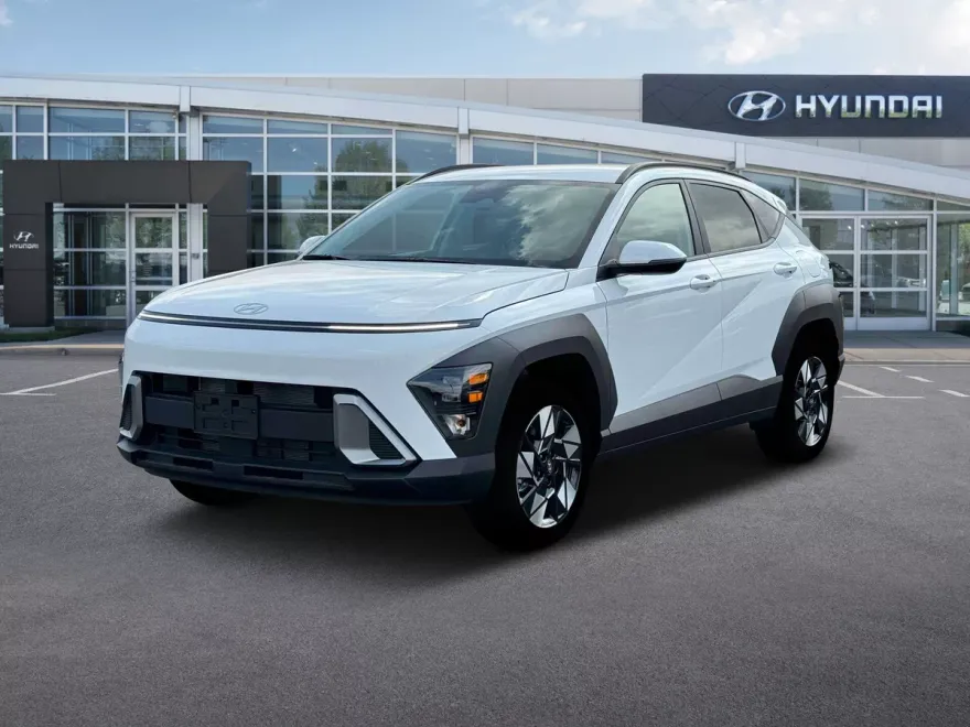 2025 Hyundai Kona SEL photo 1