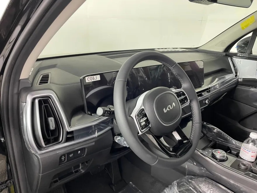 2025 Kia Sorento Hybrid EX photo 1