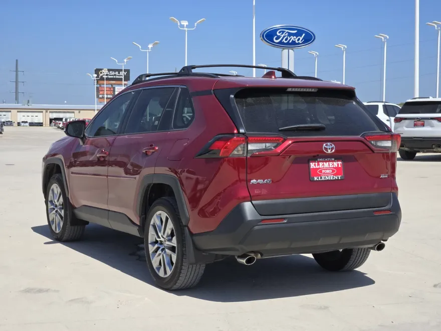 2024 Toyota RAV4 XLE Premium photo 1