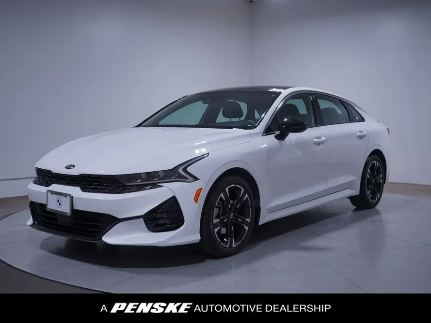 2021 Kia K5 GT-Line photo 1