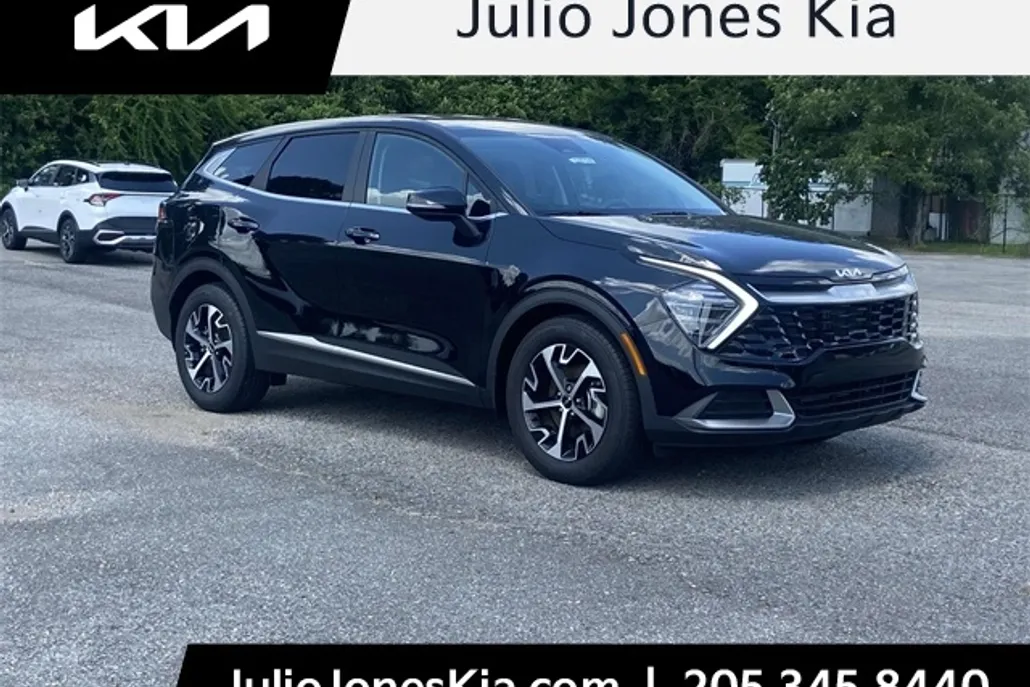 2025 Kia Sportage EX photo 1