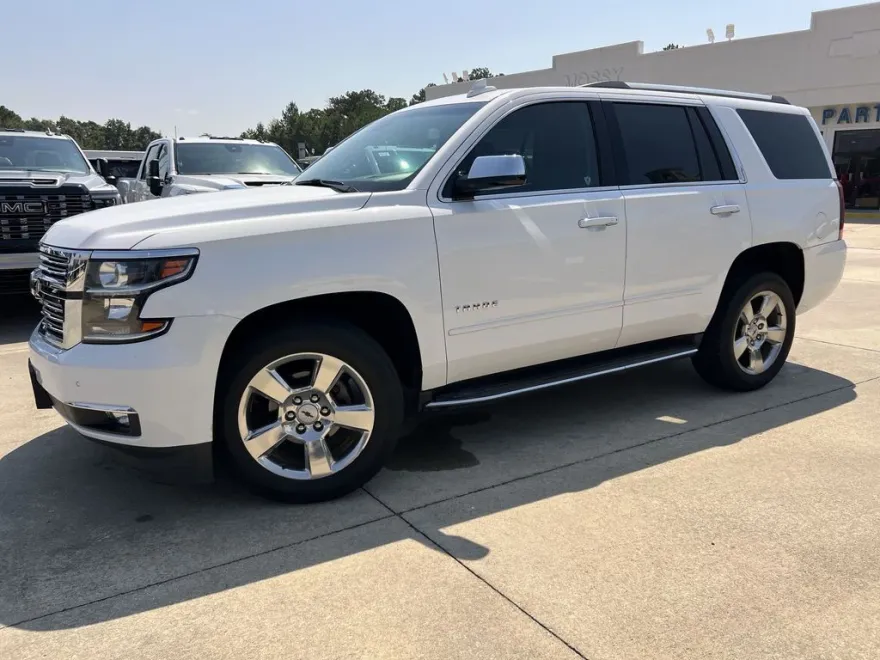 2019 Chevrolet Tahoe Premier photo 1