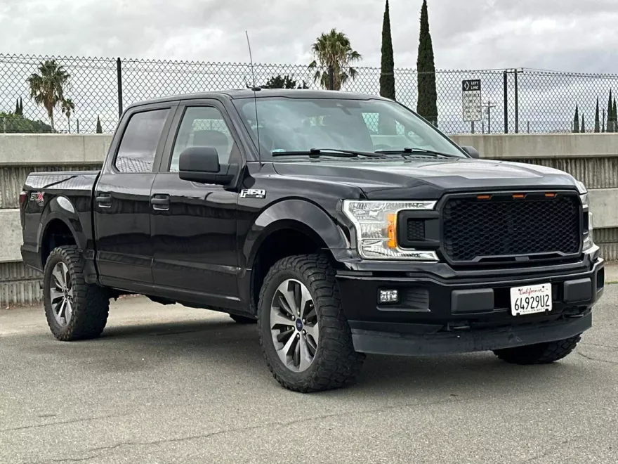 2019 Ford F-150 XL photo 1