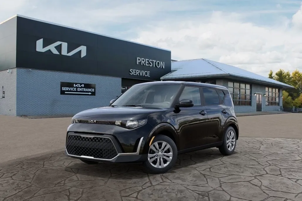 2025 Kia Soul LX photo 1