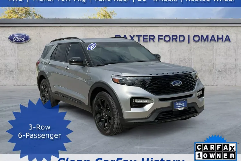 2024 Ford Explorer ST-Line photo 1