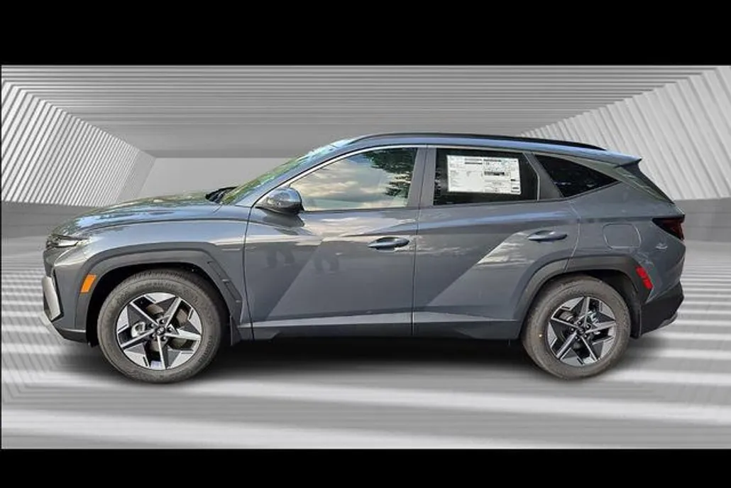 2026 Hyundai Tucson SEL photo 1