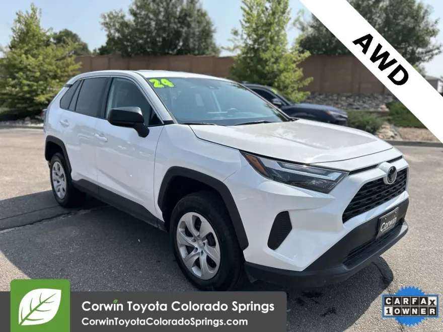 2024 Toyota RAV4 LE photo 1