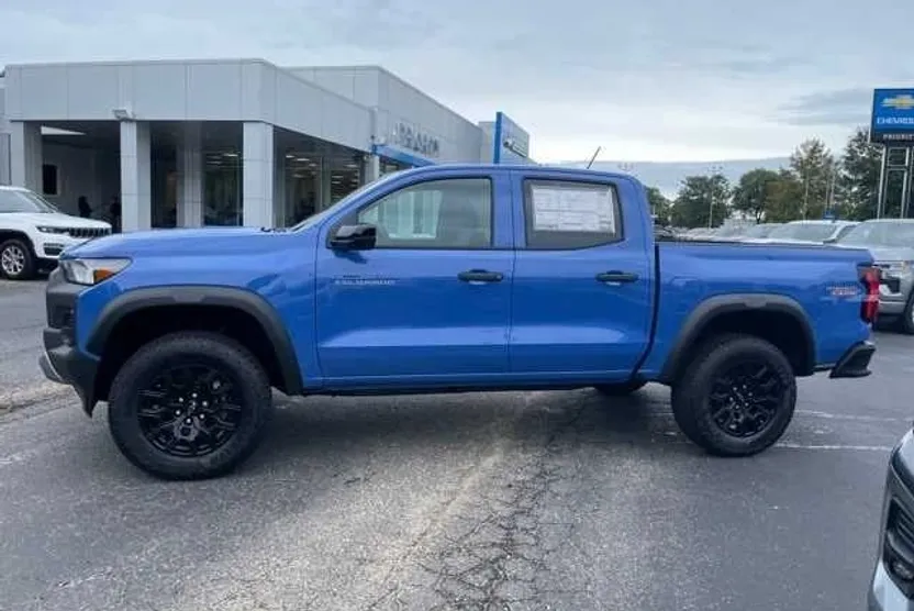 2026 Chevrolet Colorado Trail Boss photo 1