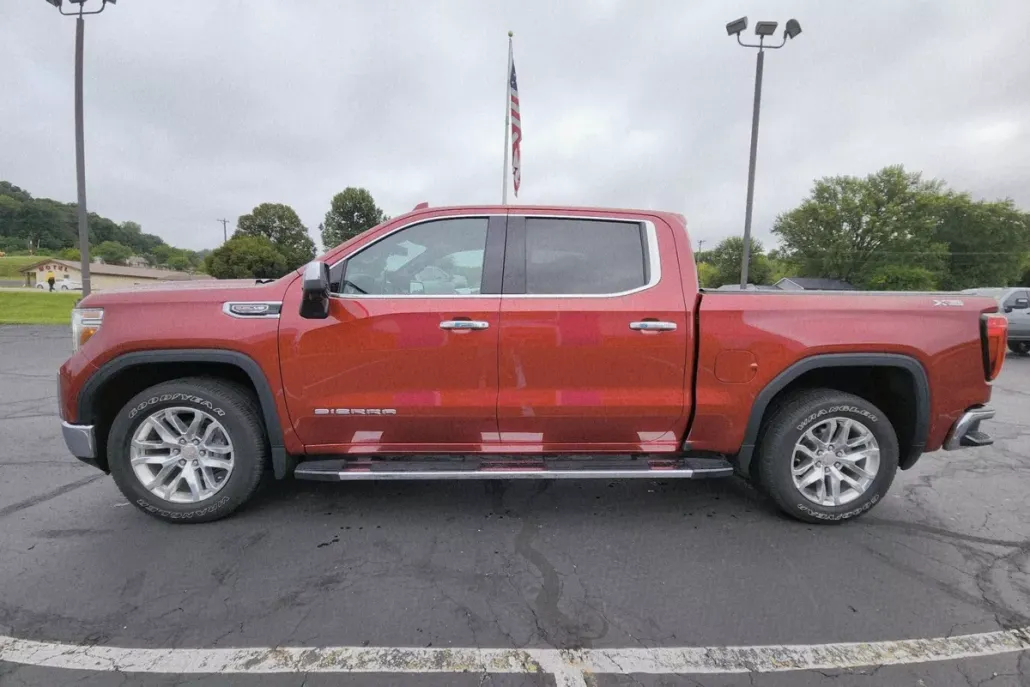 2020 Gmc Sierra 1500 SLT photo 1