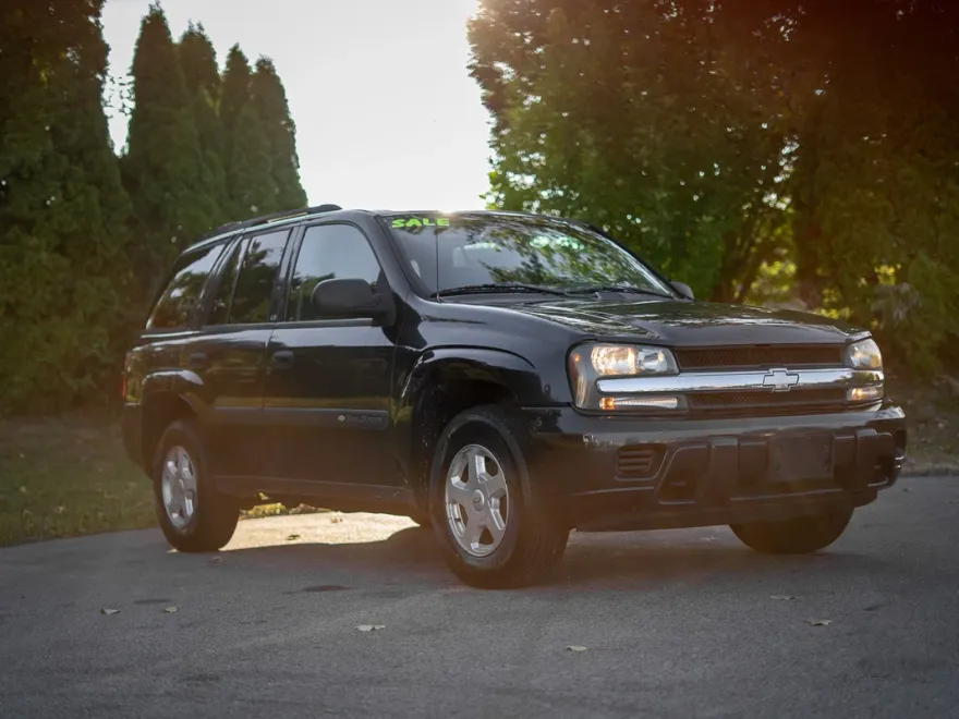 2003 Chevrolet Trailblazer LS photo 1