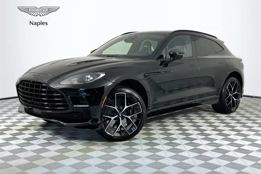 2025 Aston Martin DBX photo 1