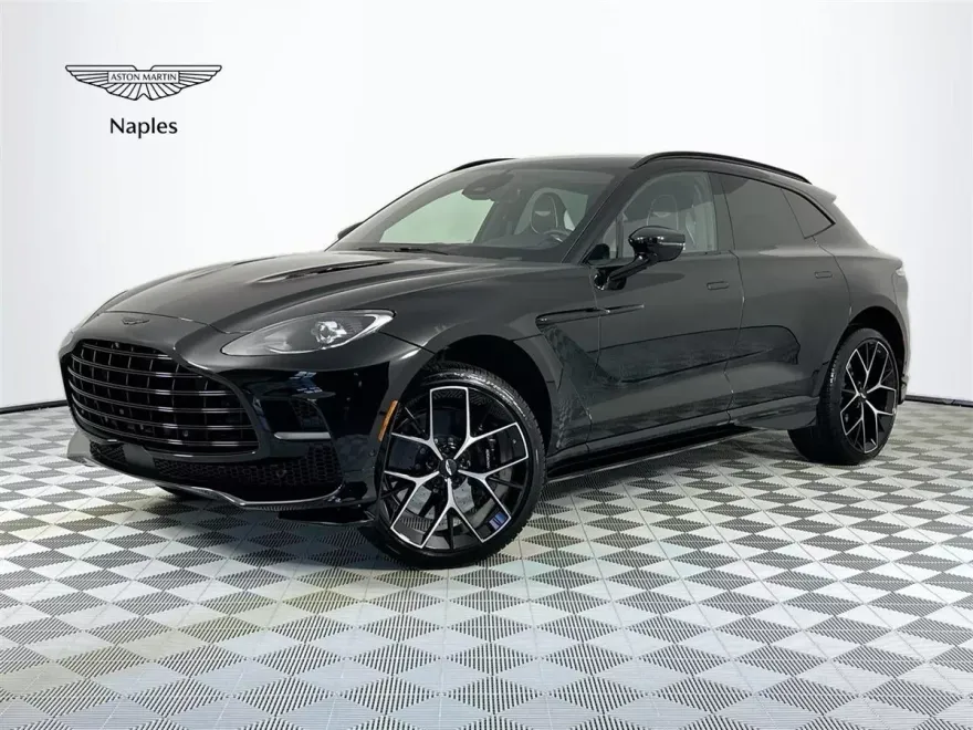 2025 Aston Martin DBX photo 1
