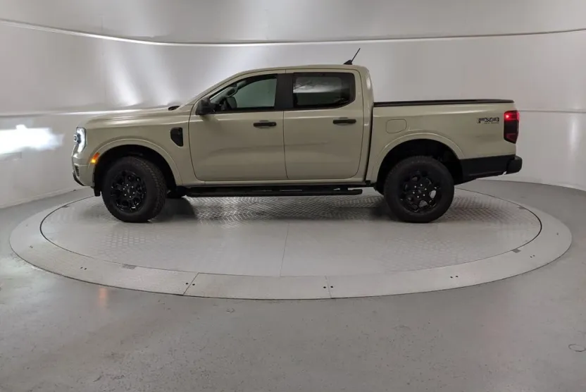 2025 Ford Ranger XLT photo 1