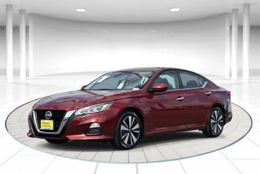 2022 Nissan Altima 2.5 SV photo 1
