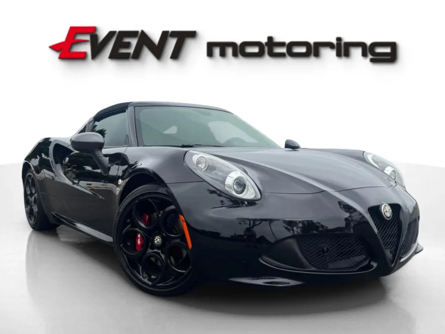 2016 Alfa Romeo 4C SPIDER photo 1