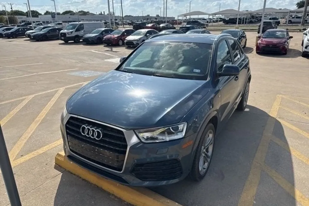 2018 Audi Q3 Premium photo 1