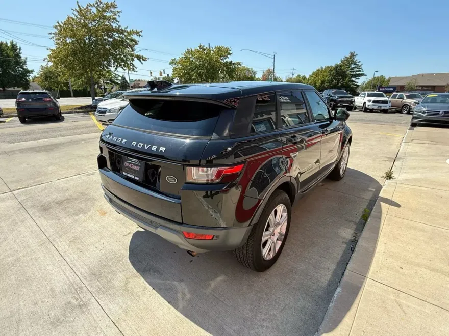 2017 Land Rover Range Rover Evoque SE Premium photo 1