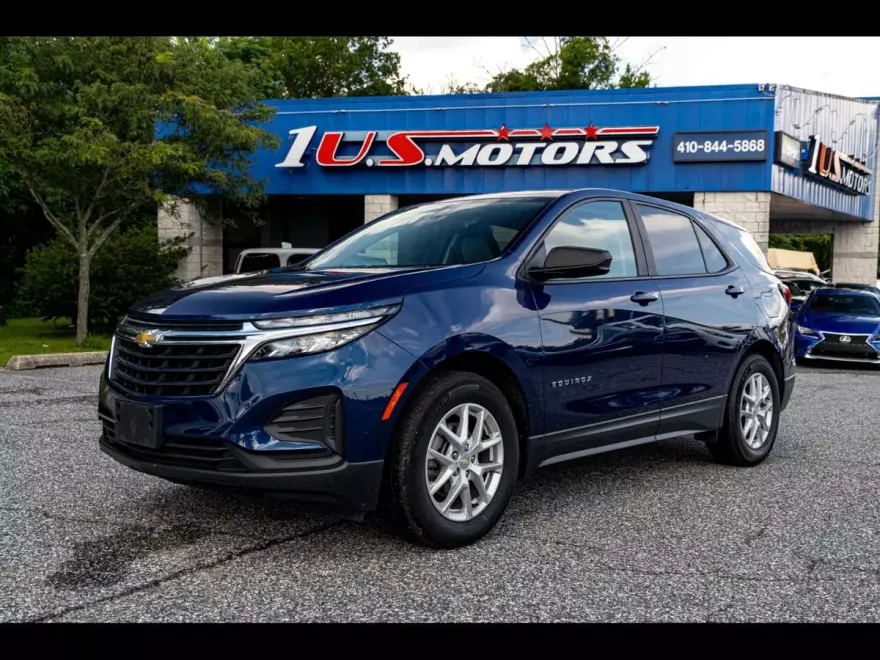 2023 Chevrolet Equinox LS photo 1